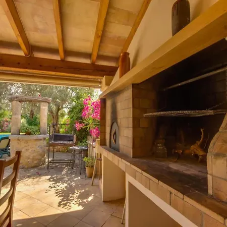 Mallorcan Countryside For 12 Guests